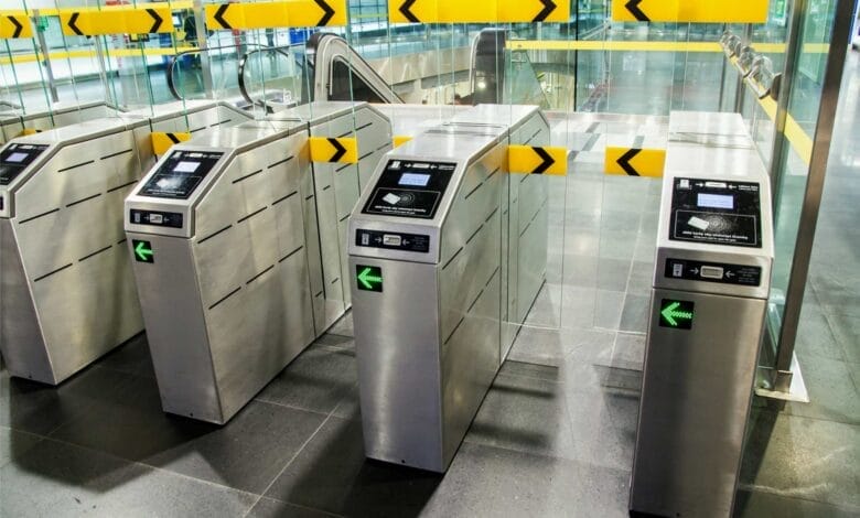 بوابات مرور الأفراد والأشخاص الأمنية